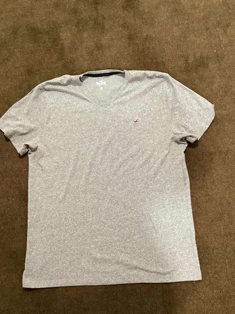 Hollister Men's Heather Gray V-Neck Tee with Small Red Logo